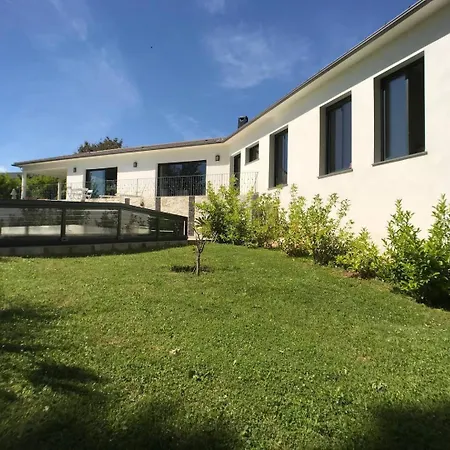 Grande Contemporaine Avec Piscine Villa *