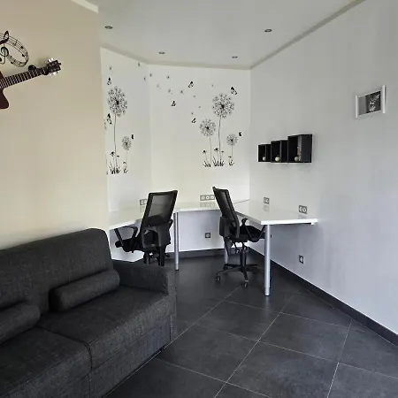 Grande Contemporaine Avec Piscine Villa *