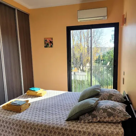 Grande Contemporaine Avec Piscine *