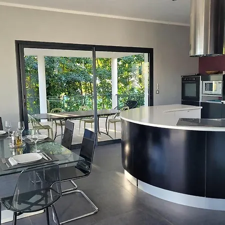 Grande Contemporaine Avec Piscine Villa Castellare-di-Casinca